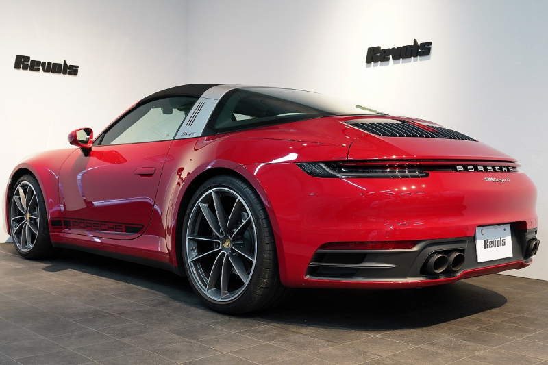 ポルシェ 911(Type992) Targa 4 PDK スポクロ スポーツテールパイプ 20/21インチカレラクラシックホイール レザーインテリア 14wayシート Burmesterサウンド 中古車